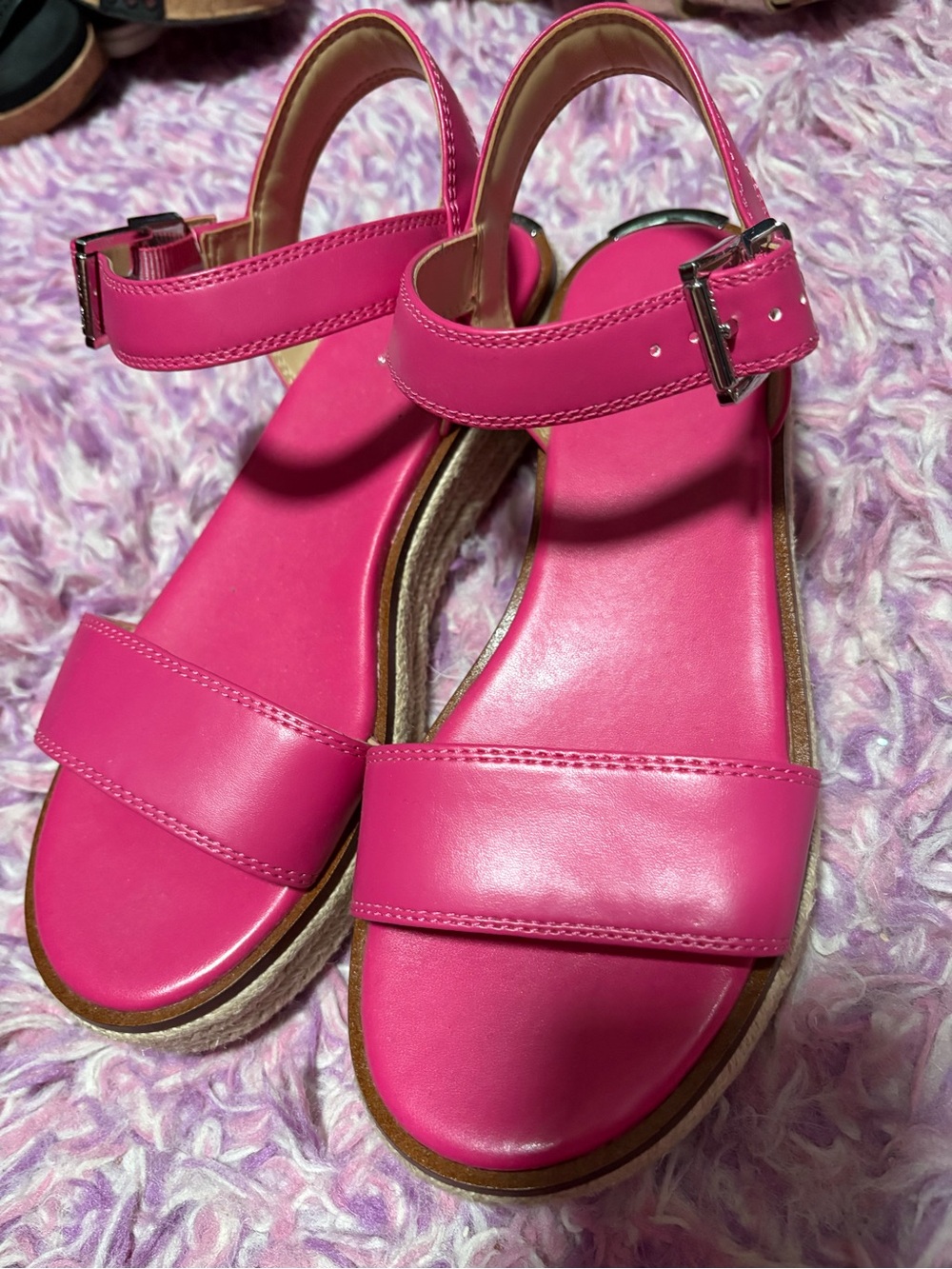 Michael Kors Women’s Hot Pink wedge Sandals SZ 9